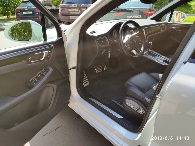 Porsche Macan аренда в Москве