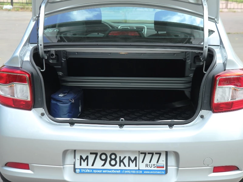 Прокат Renault Logan II MT в Москве