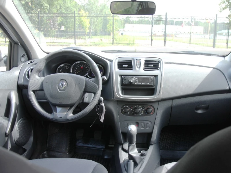 Renault Logan II MT автопрокат