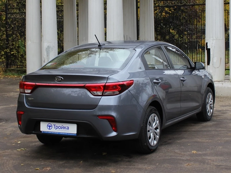 Kia Rio IV 1.6 AT Luxe взять машину в аренду