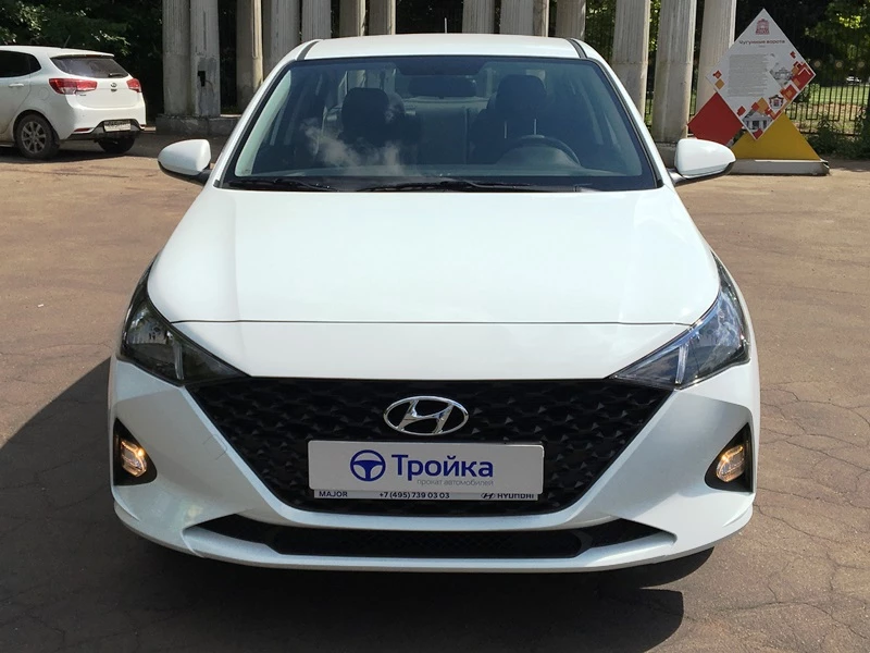Hyundai Solaris II 1.4 rest. автомобиль в аренду