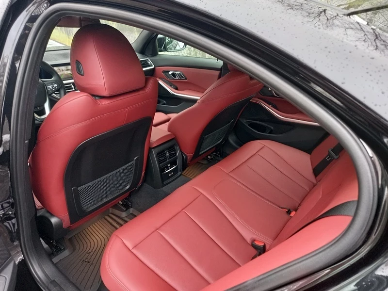 BMW 318D Sport Line автомобиль в аренду