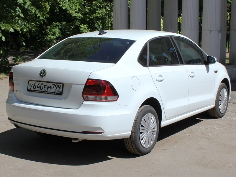 Volkswagen Polo sedan  взять машину в аренду