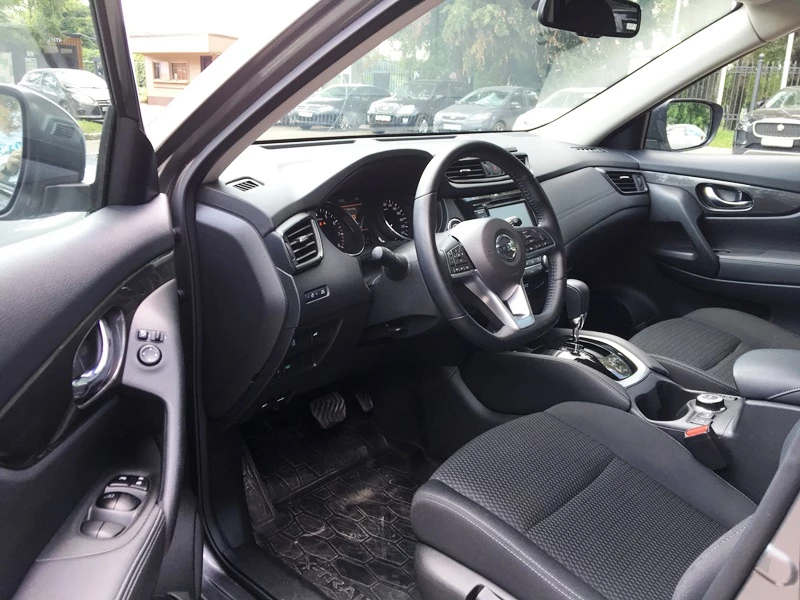 Nissan X-Trail 4×4  автопрокат