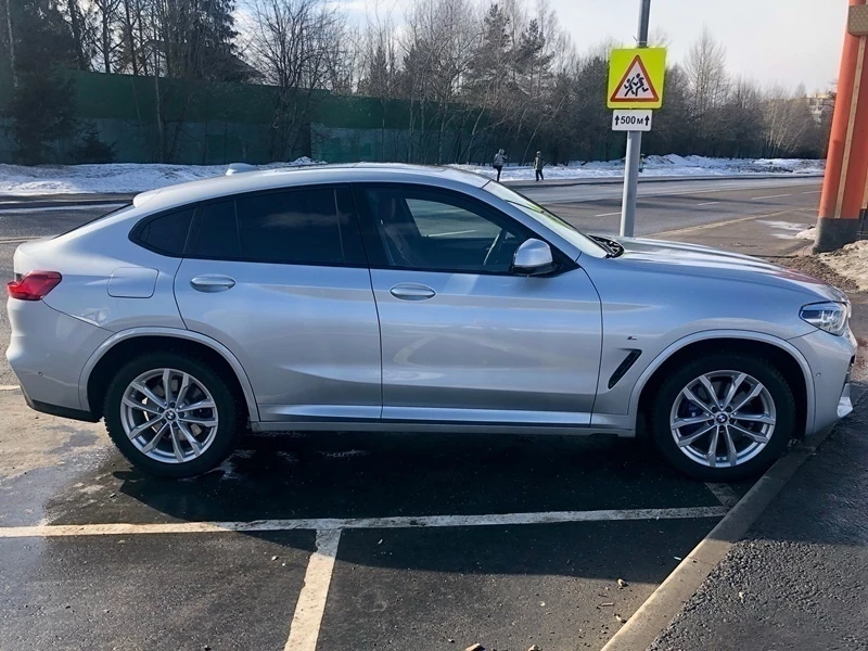 Прокат BMW X4 30i xDrive M Sport в Москве