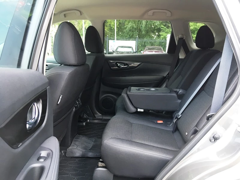 Nissan X-Trail 4×4  напрокат