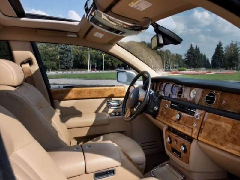 Rolls-Royce Phantom прокат