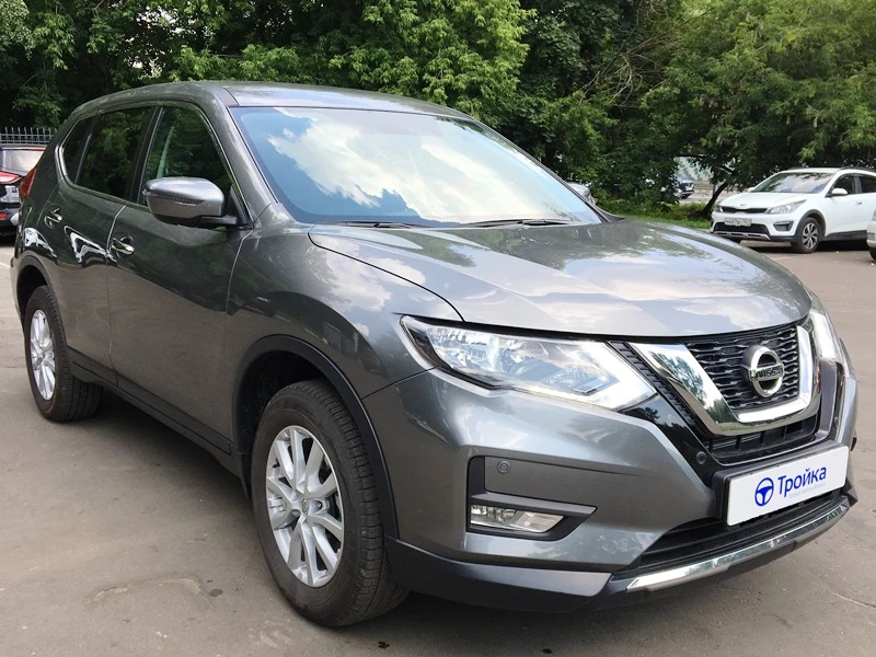 Nissan X-Trail 4×4  автомобиль в аренду