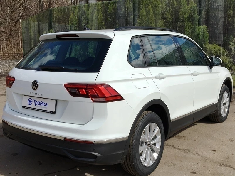 Volkswagen Tiguan II rest. взять машину в аренду