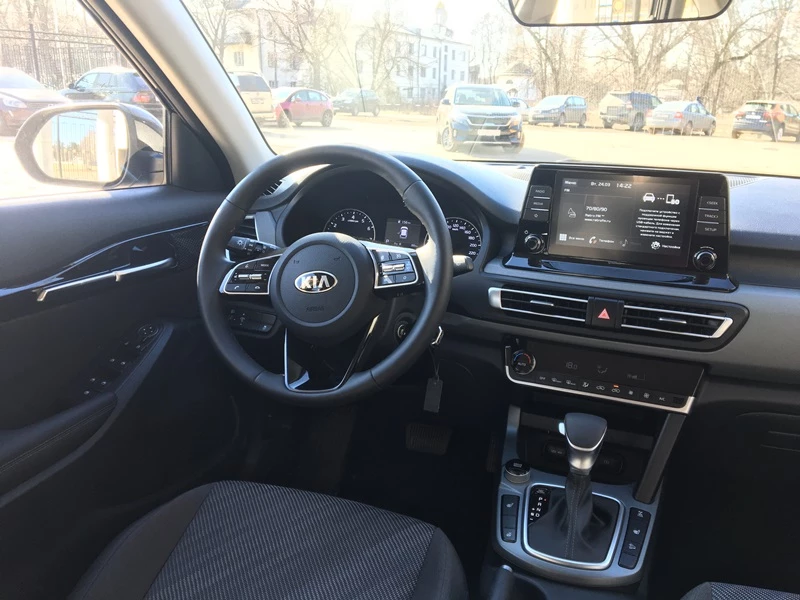Kia Seltos 2.0 CVT 4WD прокат