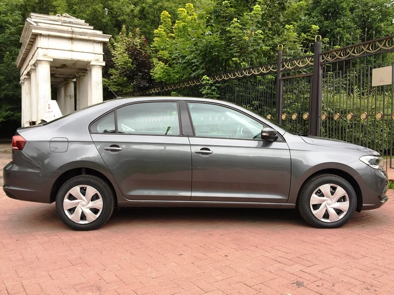 Volkswagen Polo liftbek автопрокат