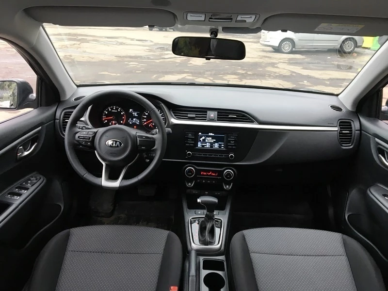 Kia Rio X Luxe rest. автомобиль в аренду