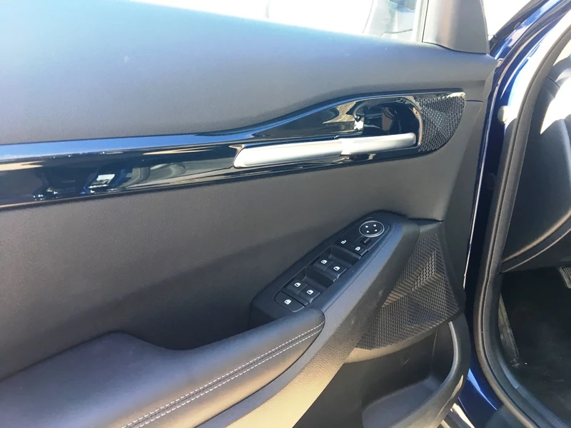 Kia Seltos 2.0 CVT 4WD автомобиль в аренду