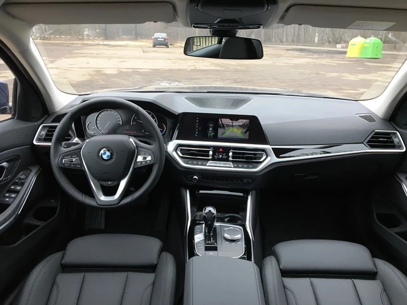 BMW 320 G20  взять машину в аренду