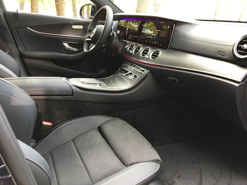 Mercedes E220d 4MATIC rest. автомобиль в аренду