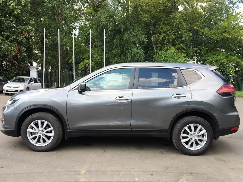 Nissan X-Trail 4×4  цена аренды