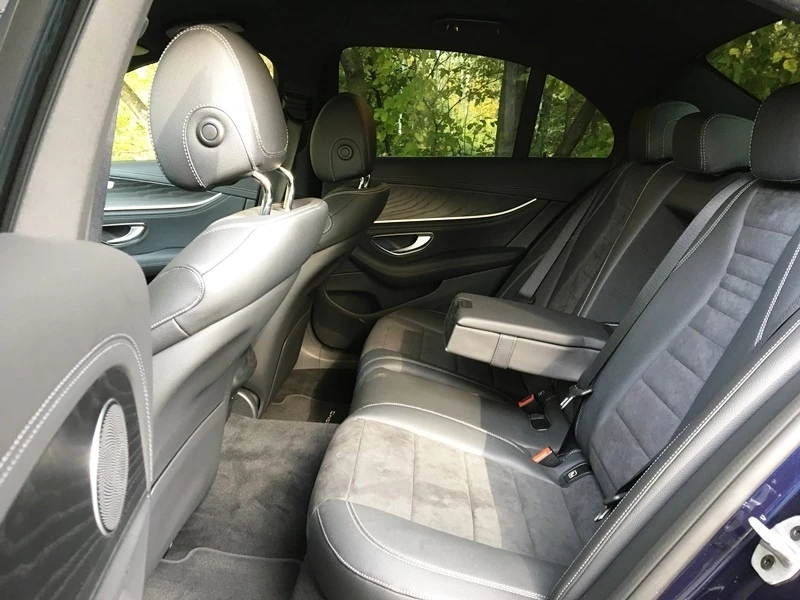 Mercedes E220d 4MATIC AMG rest. автопрокат