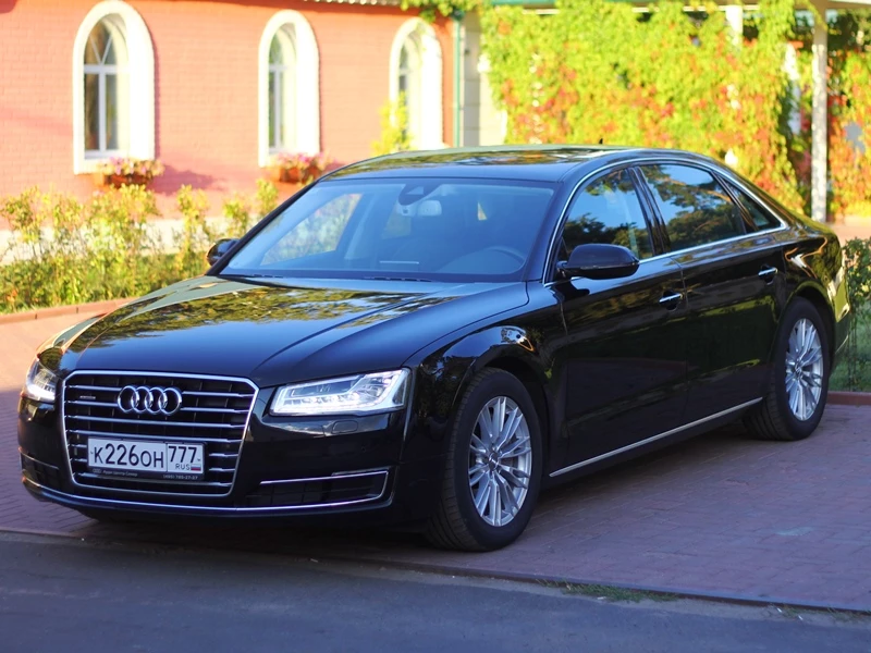 Audi A8 NEW аренда в Москве