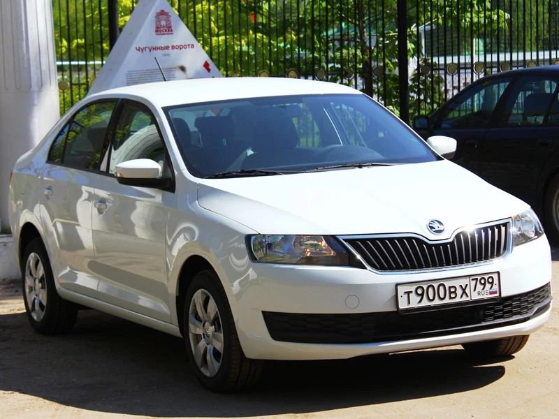 Skoda Rapid AT  автомобиль в аренду