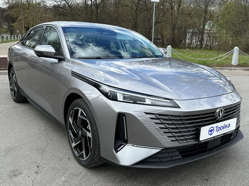Changan Lamore автомобиль в аренду