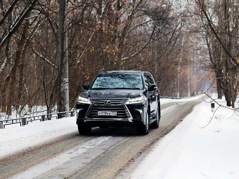 Lexus LX 450d автомобиль в аренду