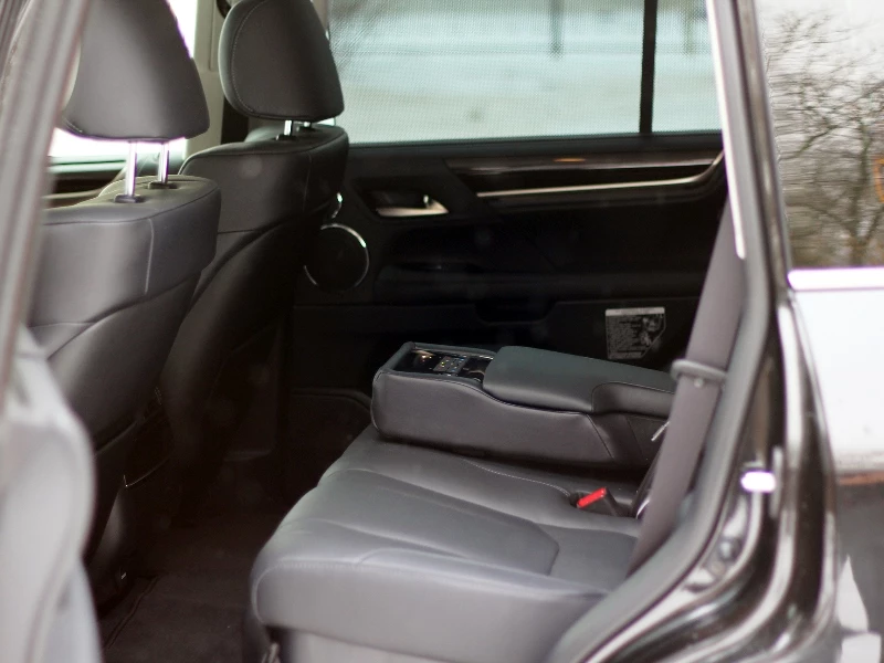 Lexus LX 450d взять машину в аренду