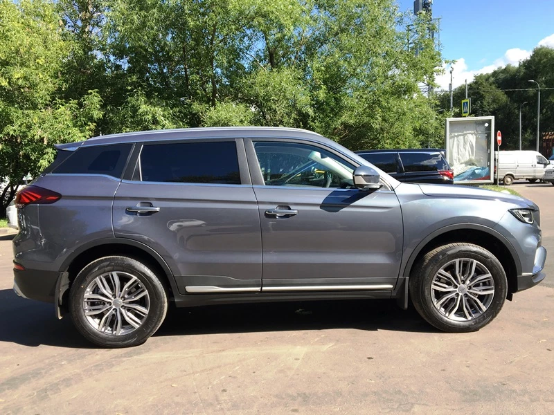 Geely Atlas Pro Luxury напрокат