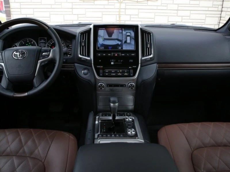 Toyota Land Cruiser 200 прокат