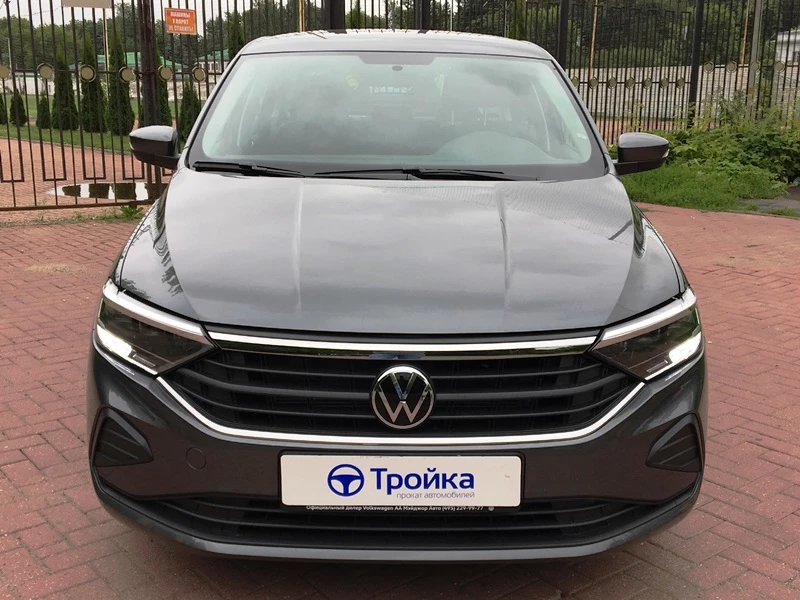 Volkswagen Polo liftbek автомобиль в аренду