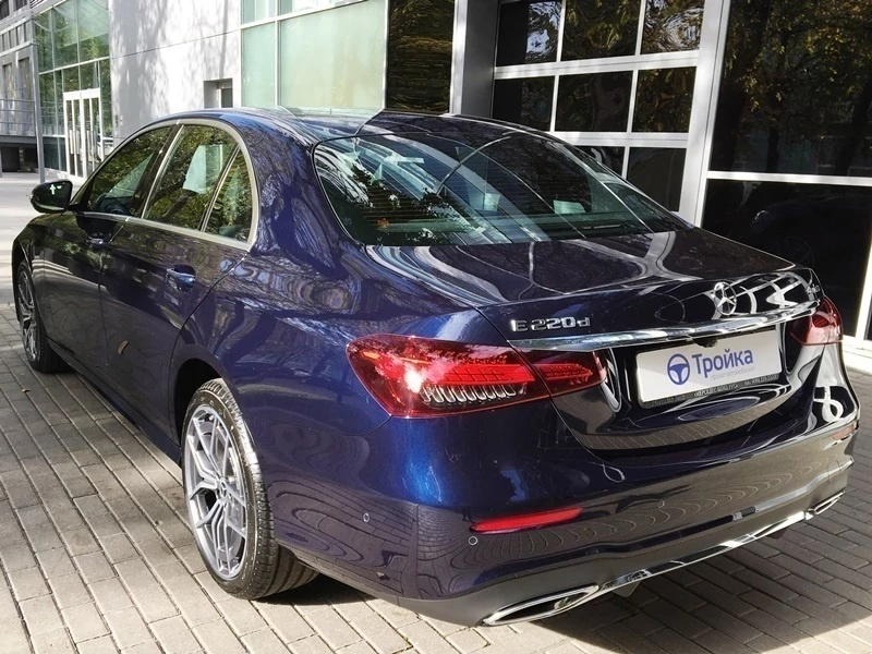 Mercedes E220d 4MATIC rest. автомобиль в аренду