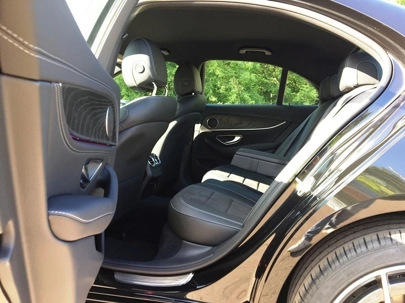 Mercedes E200 AMG rest. автомобиль в аренду