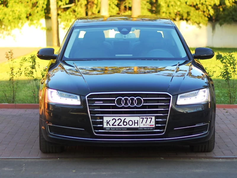 Audi A8 NEW автопрокат