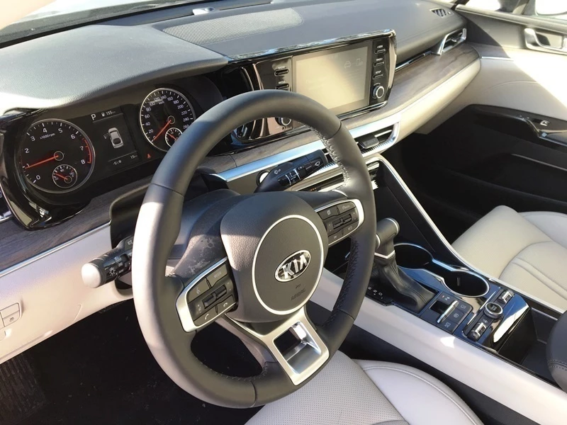 Kia K5 2.4  Luxe