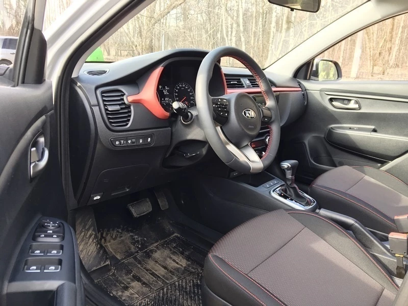 Kia Rio IV 1.6  Style rest. автопрокат