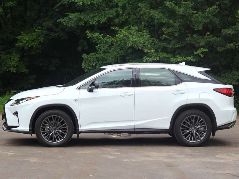 Lexus RX  взять машину в аренду