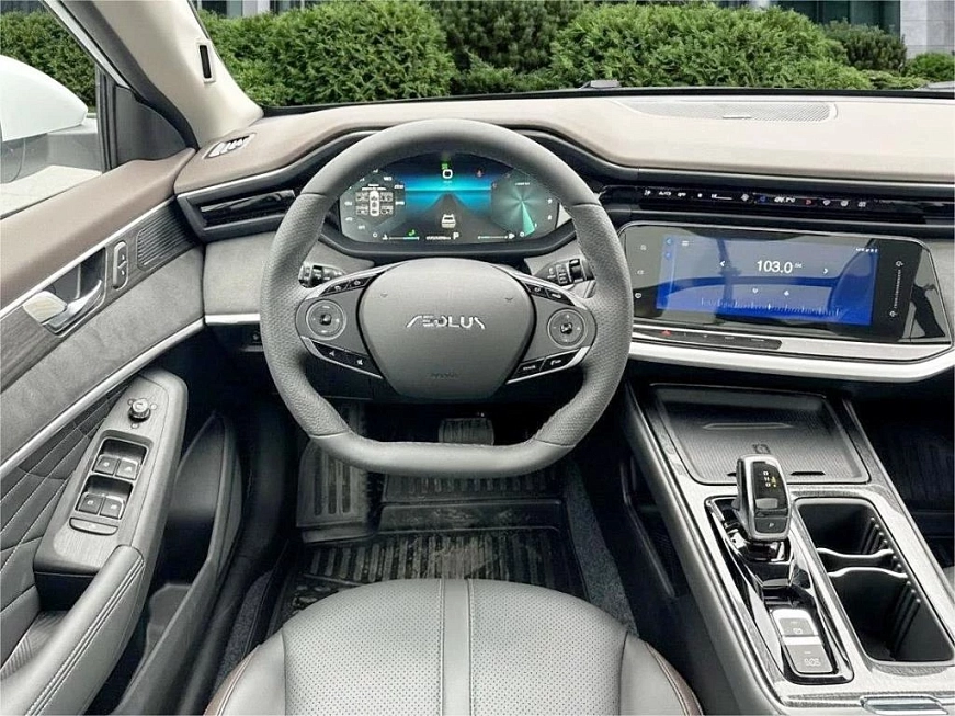 Dongfeng Shine Max  автомобиль в аренду