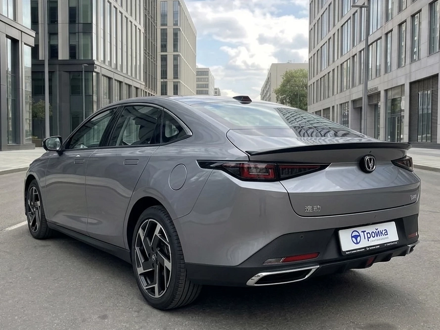 Changan Lamore взять машину в аренду