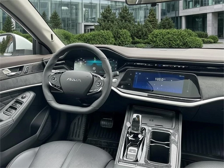 Прокат Dongfeng Shine Max  в Москве