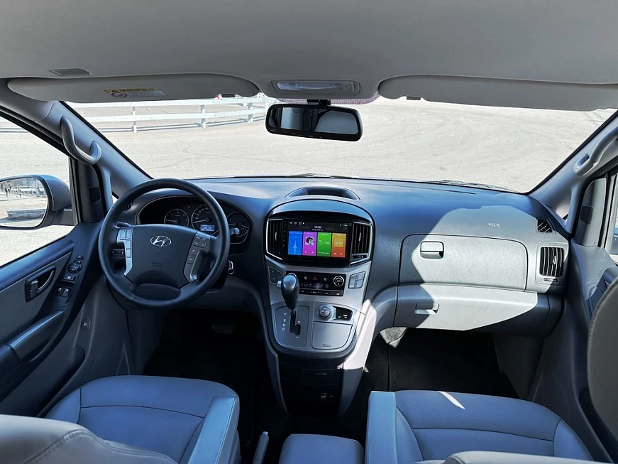 Hyundai Grand Starex 9 мест 4x4 напрокат