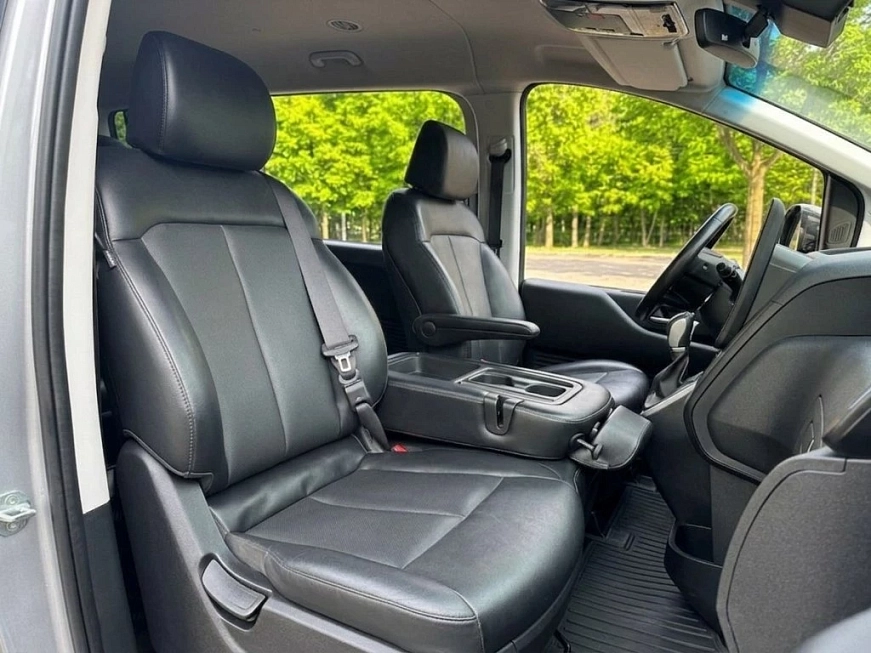 Hyundai Staria 8 мест 4x4 взять машину в аренду