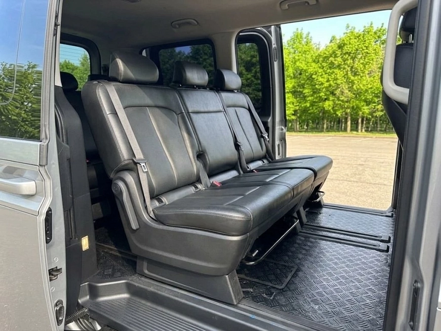 Hyundai Staria 8 мест 4x4 автомобиль в аренду