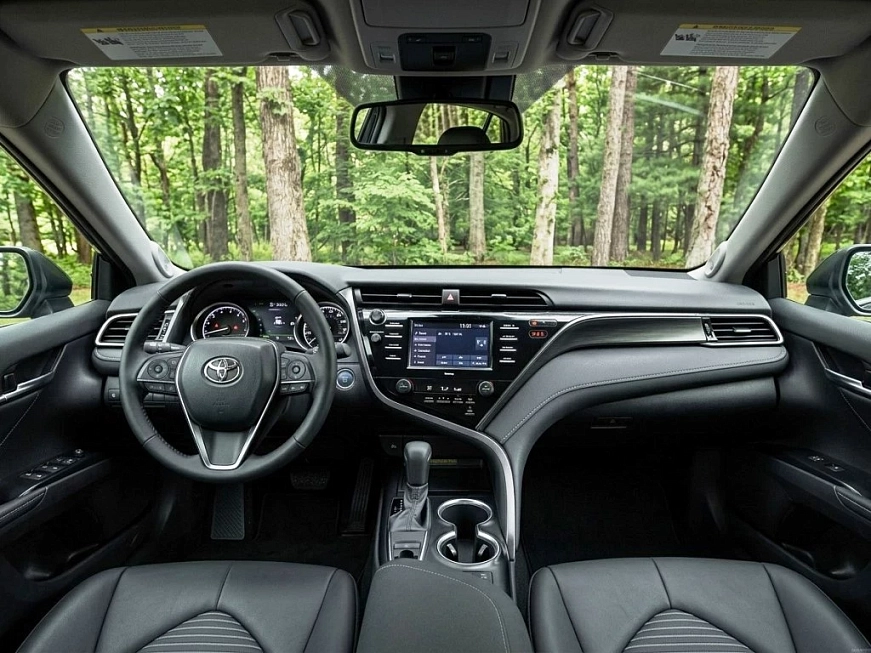 Toyota Camry XV70 прокат