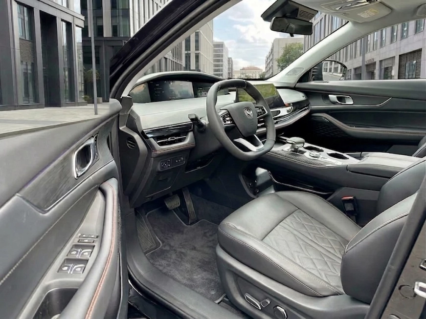 Changan UNI-K Tech автомобиль в аренду