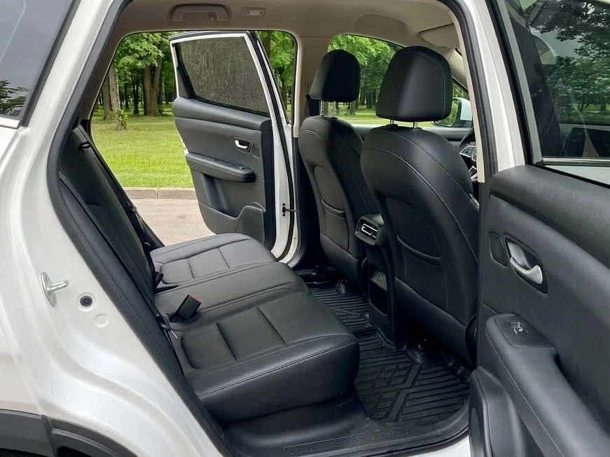 Evolute i-Space 4x4 автомобиль в аренду