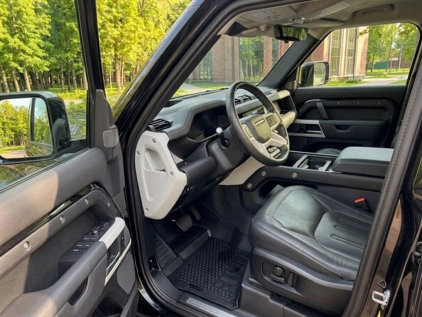Land Rover Defender автомобиль в аренду