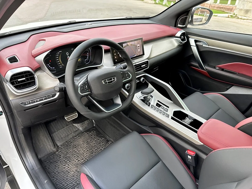 Geely Coolray Flagship автопрокат