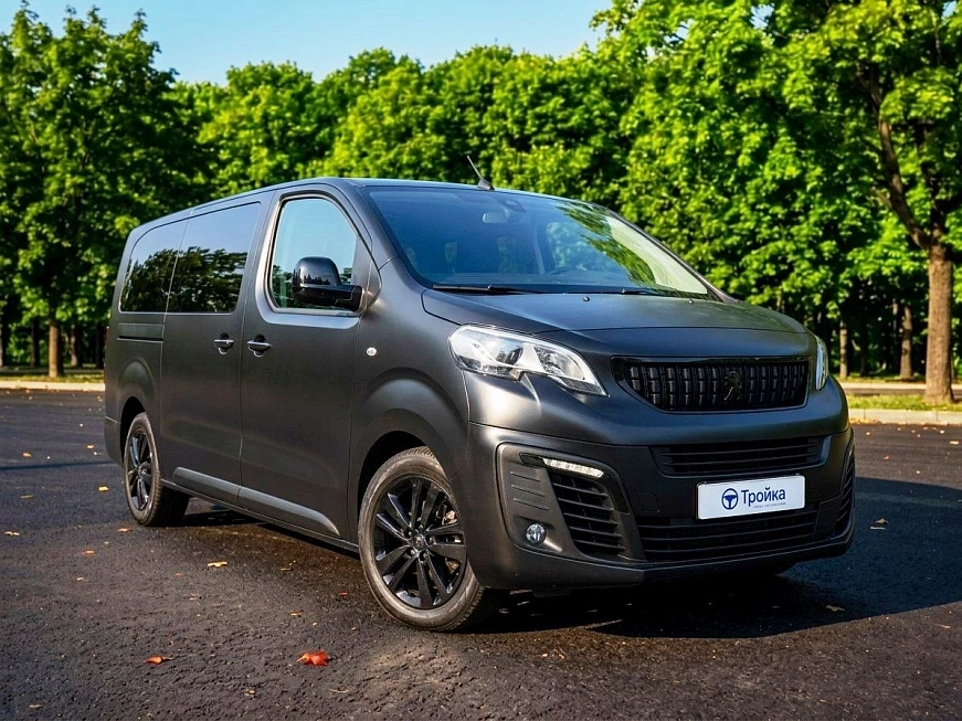 Прокат PEUGEOT Traveller  в Москве