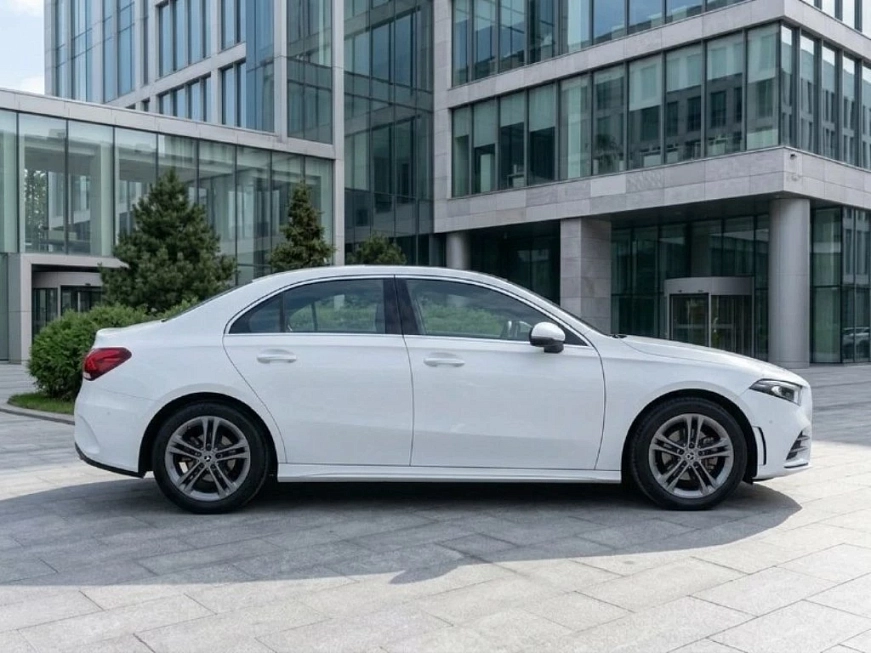 Mercedes A180  прокат