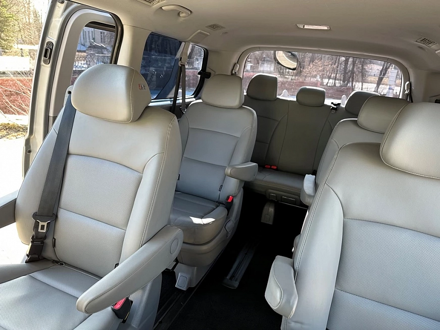 Hyundai Grand Starex 9 мест 4x4 прокат