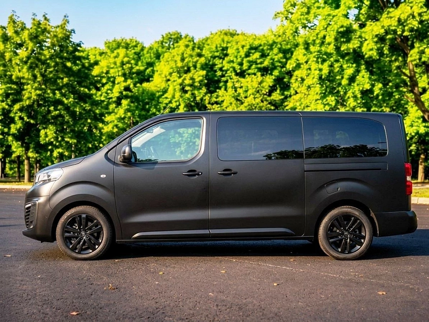 PEUGEOT Traveller  взять машину в аренду